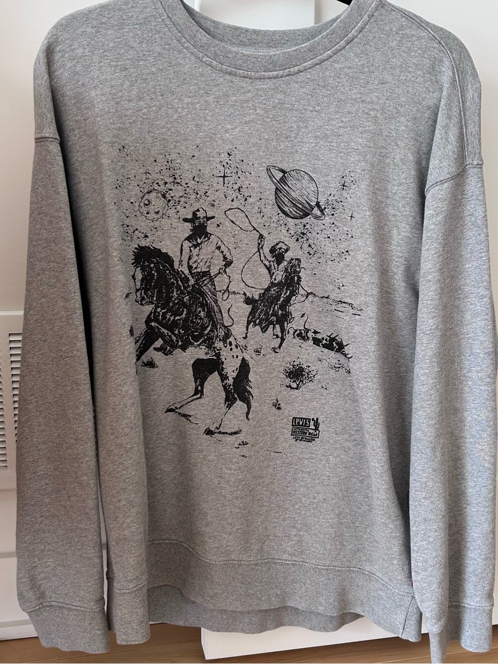 Levi's Gray Crewneck Sweatshirt with Black Western-Space Graphic